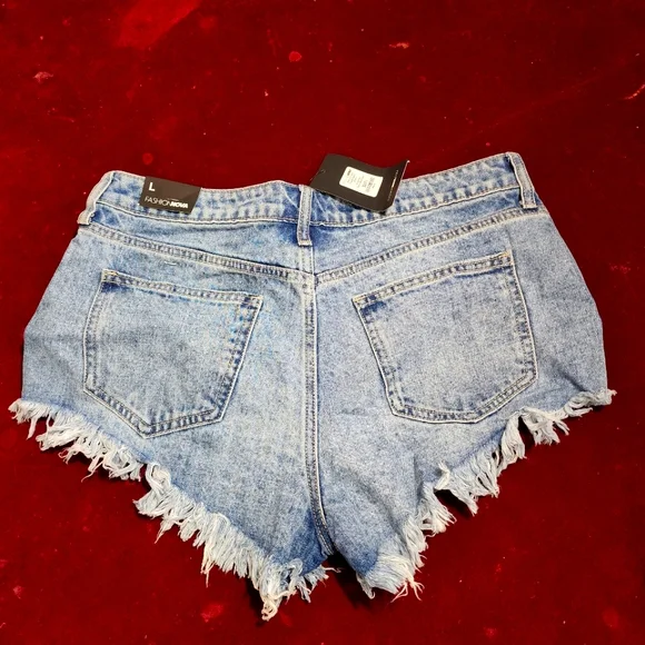 Fashion Nova Fraded Denim Jeans Shorts - Picture 8 of 9
